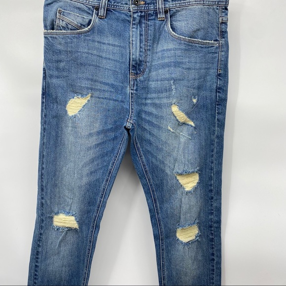 Empyre Men's Medium Wash Blue Distressed Jeans Size 32 - Picture 2 of 8